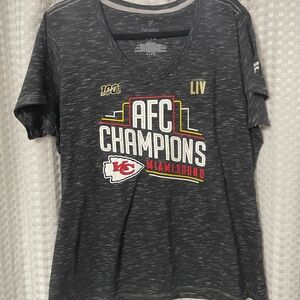 Fanatics Black and Gray T-Shirt
